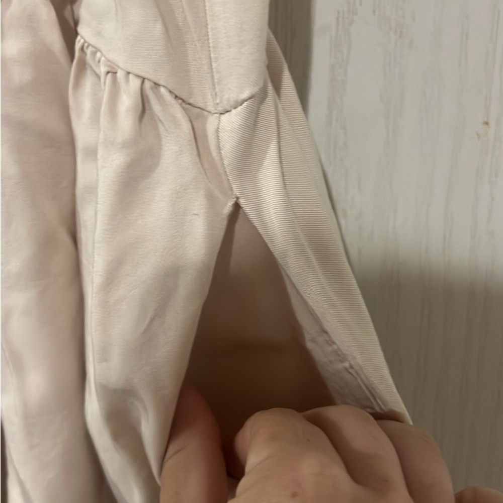 Anthropologie Cream Ladies Dress - Picture 7 of 8